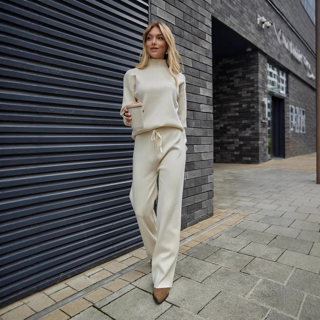 Ladies elegant knit set with high collar Lune London
