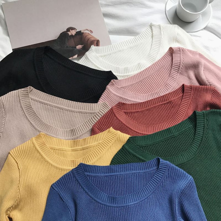 Women elegantly cut long sleeve top made of ribbed knit Lune London