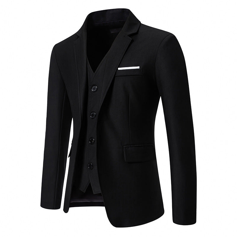 Elegant men's suit with blazer, vest, and pants Lune London