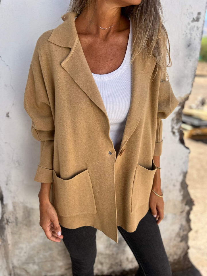 Oversized blazer with a relaxed fit for women Lune London