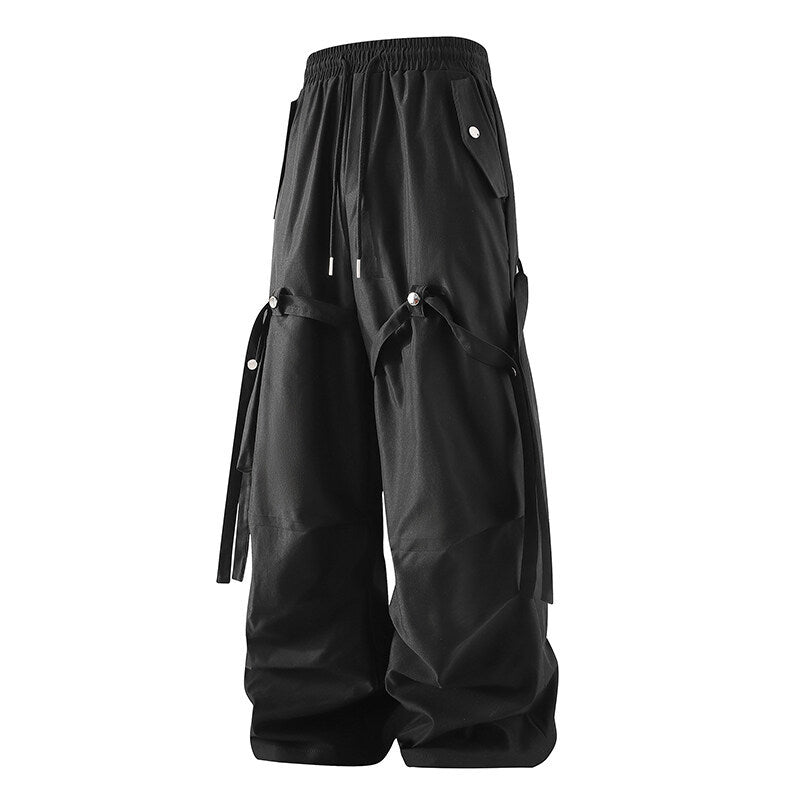 Modern utility pants for ladies with adjustable waist and practical pockets Lune London