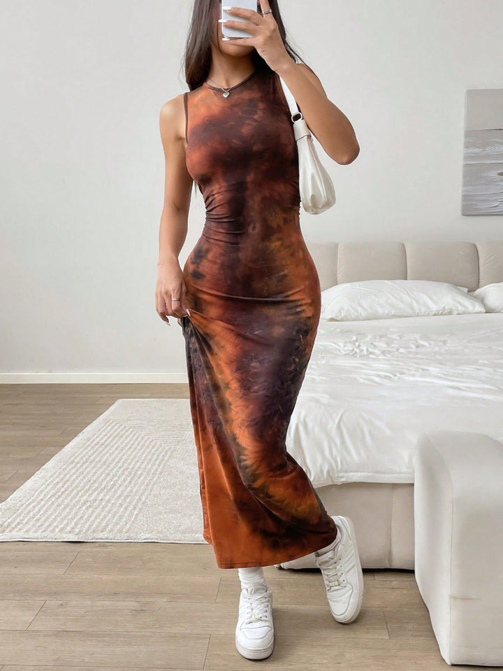 Maxi dress for women with refined batik pattern and fitted cut Lune London