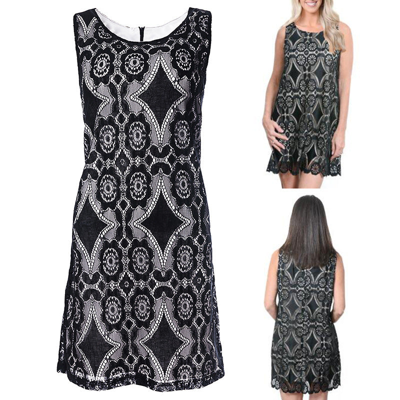 Lace dress for women with floral patterns and keyhole neckline Lune London