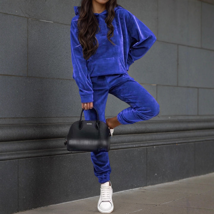 Ensemble de fleece sportif pour femmes avec capuche et taille élastique Chic & Stil
