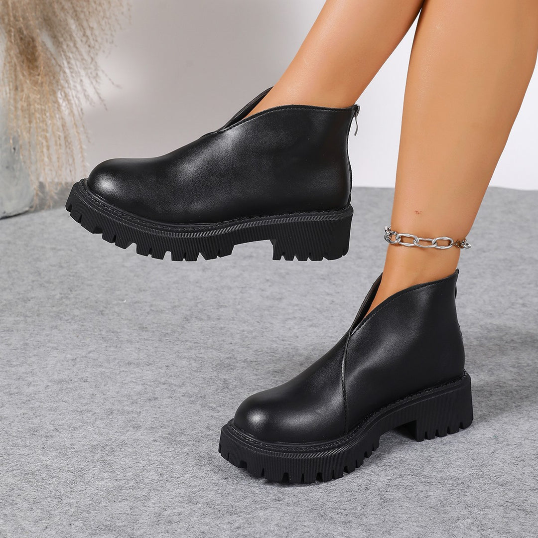 Fashionable Chelsea boots for women with trendy platform and slip-resistant sole Lune London