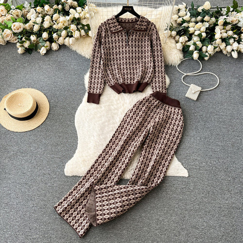 Elegant loungewear set for women with shiny pattern and elastic waist Lune London