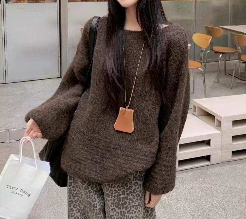 Oversized knitted sweater for women Lune London