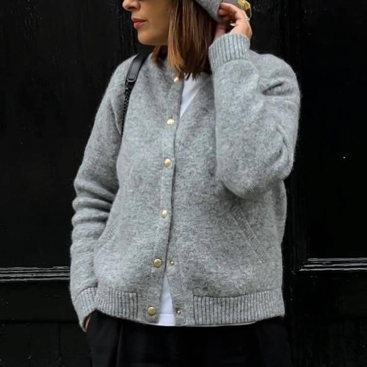 Ladies cozy knitted cardigan with button placket and pockets Lune London