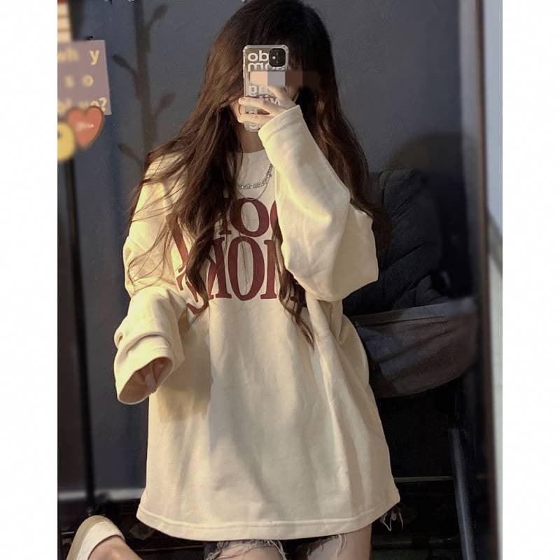Women's casual oversized shirt with creative lettering Chic & Stil