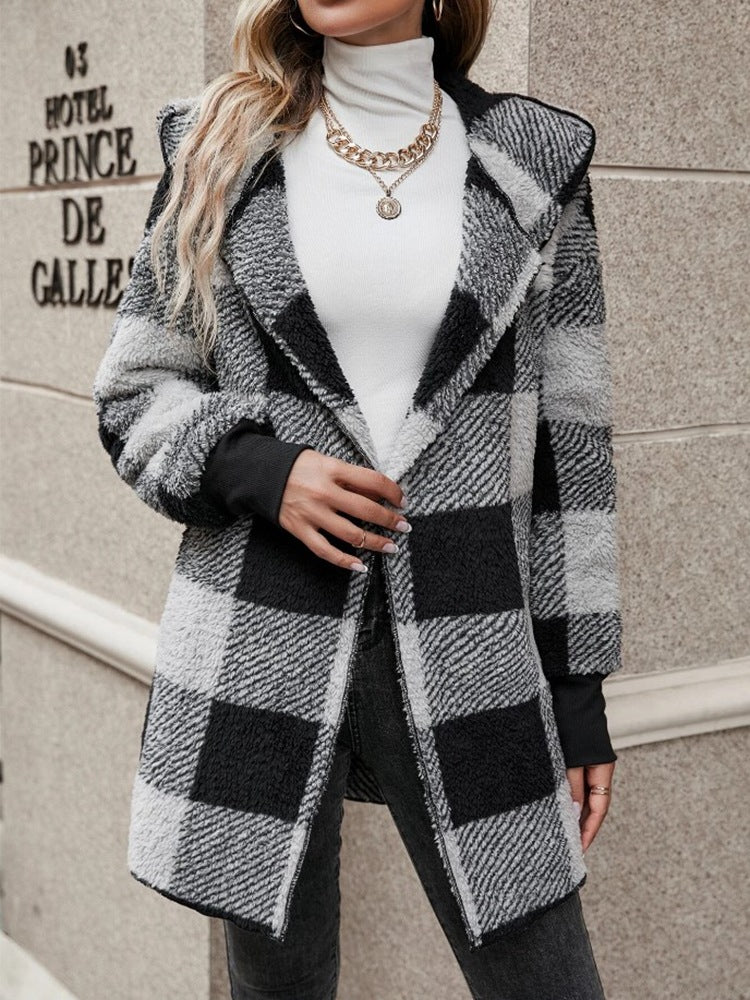 Ladies Cozy Fleece Jacket with Checkered Pattern and Hooded Design Lune London