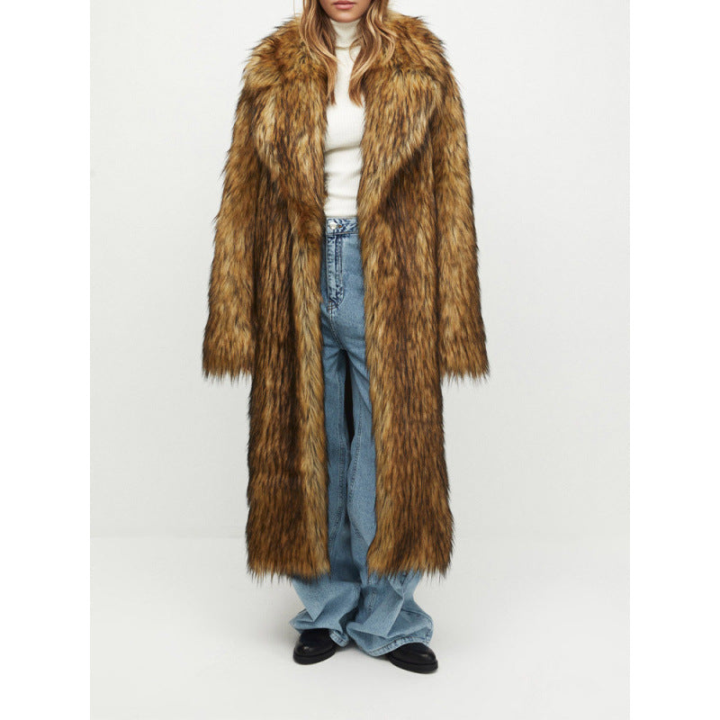 Luxury faux fur coat for women with wide lapels and adjustable belt Lune London