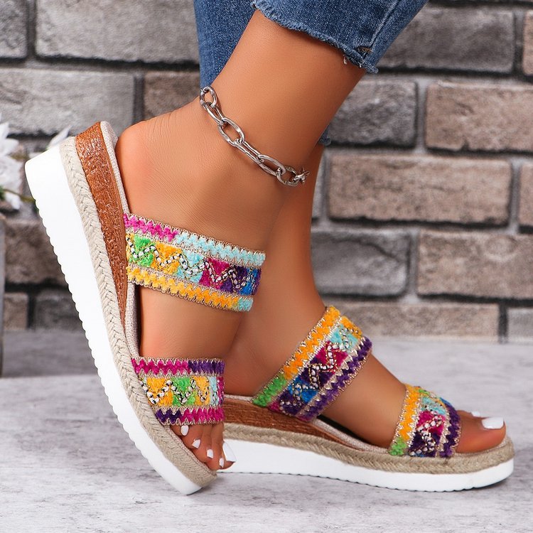 Ladies Chic Platform Sandals