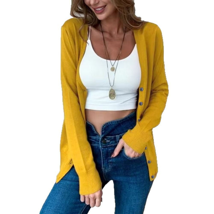 Elegant sweater for women with wavy hem Lune London