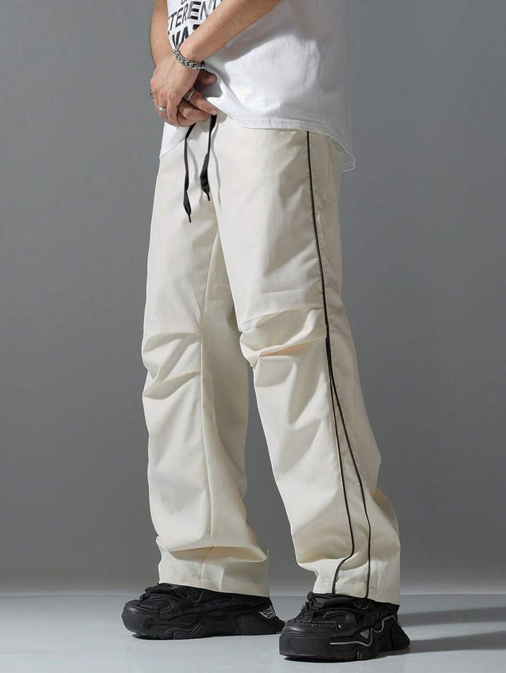 Men's sports pants with elastic waistband and contrasting stripes Lune London