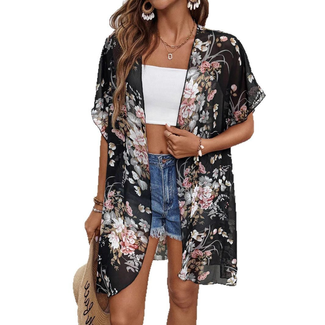 Ladies kimono with floral design and relaxed fit Lune London