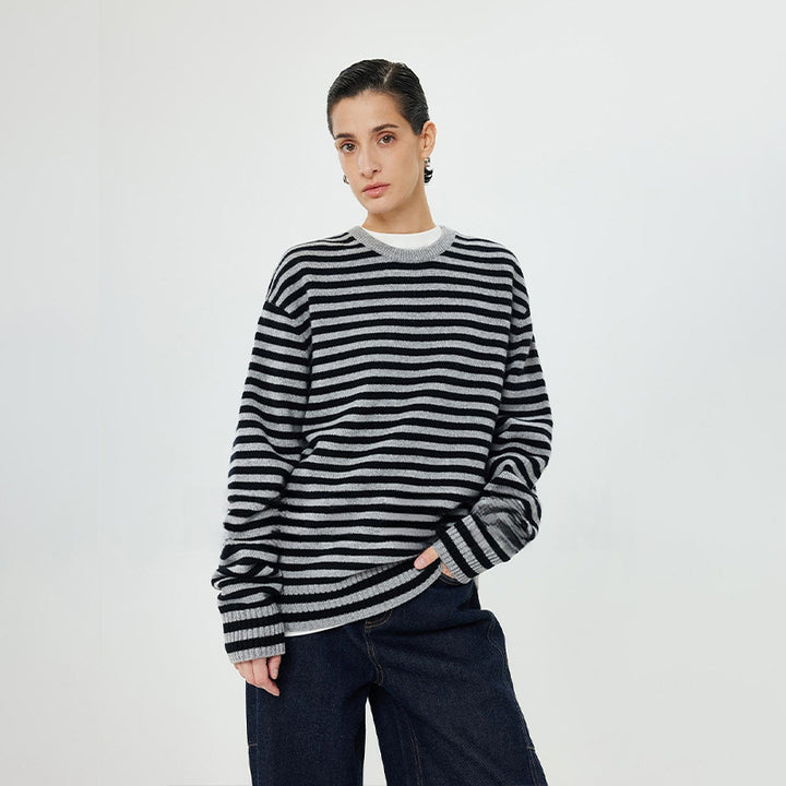 Pull à col roulé à la mode pour femmes avec motif rayé Chic & Stil