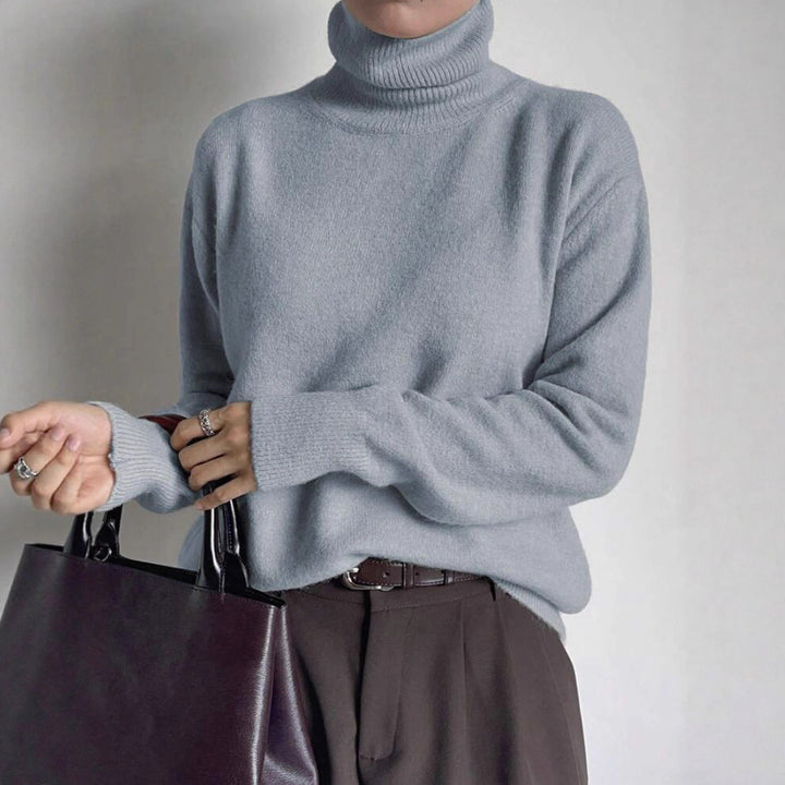 Ladies elegant turtleneck sweater in fine wool Lune London