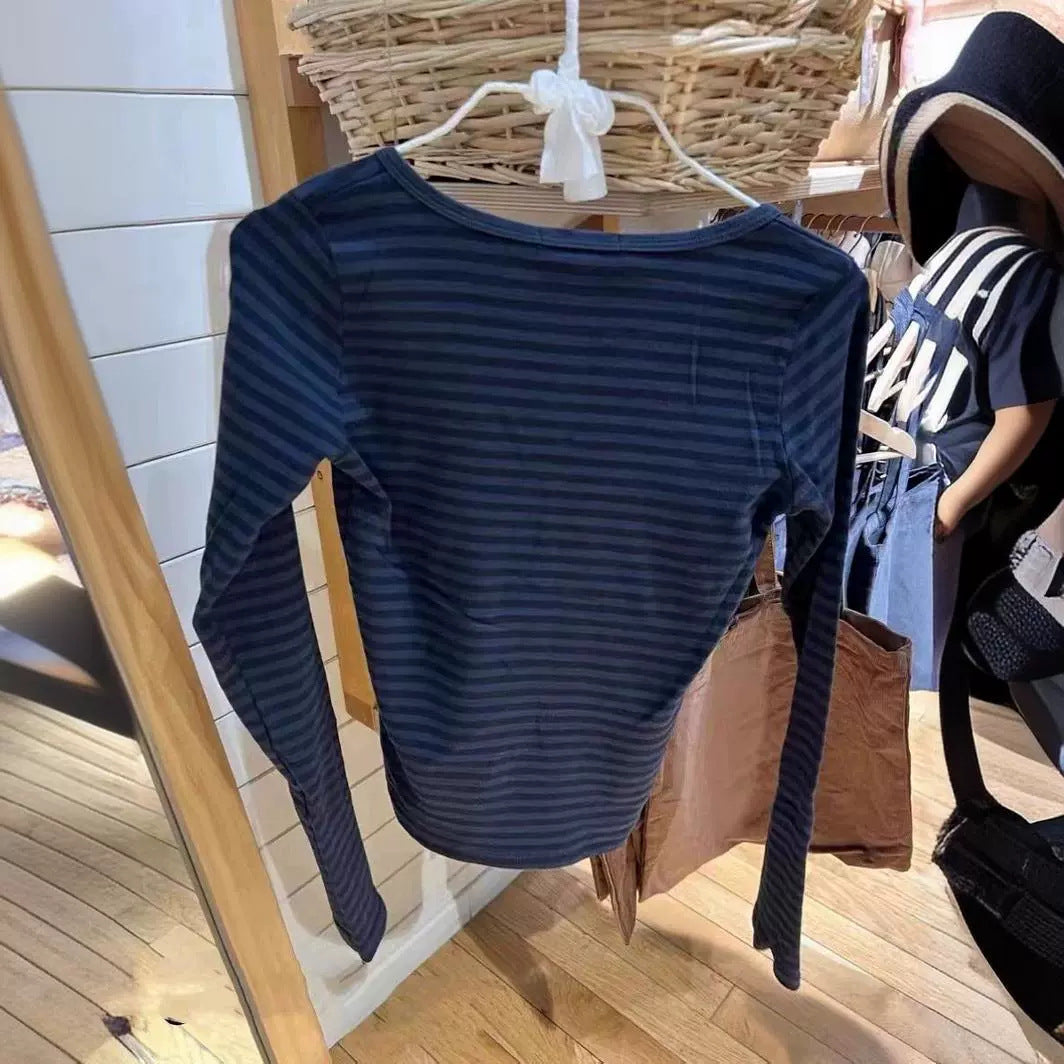 Chemise Henley à manches longues pour femmes avec fines rayures Chic & Stil