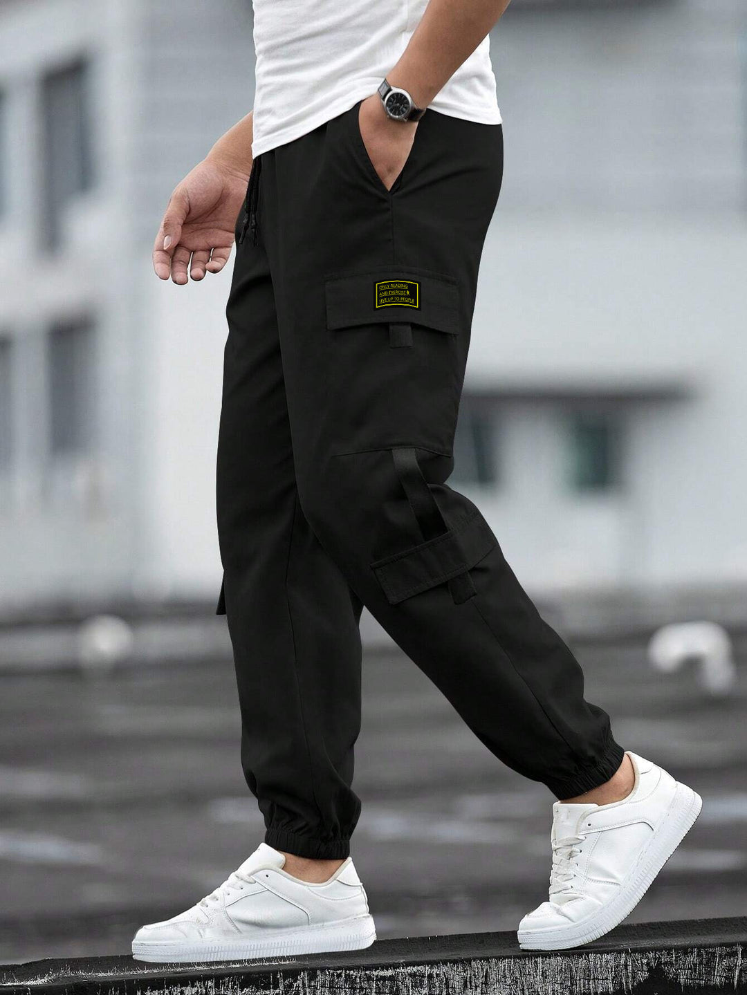 Casual cargo pants for men with adjustable waist and practical zip pockets Lune London