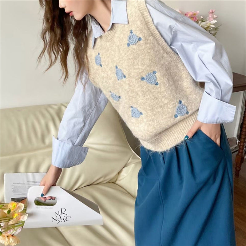 Ladies' knitted sweater with floral pattern Lune London