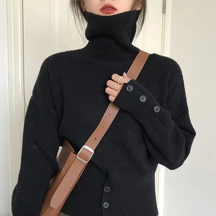 Women's turtleneck sweater with button details and relaxed fit Lune London
