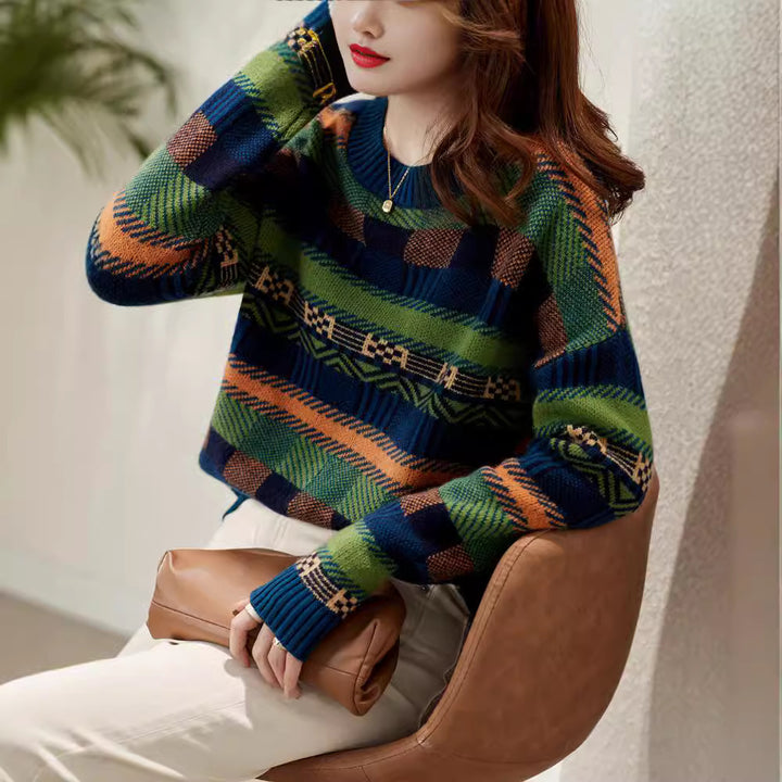 Knitted patterned sweater for women with a round neckline and soft, fluffy texture Lune London