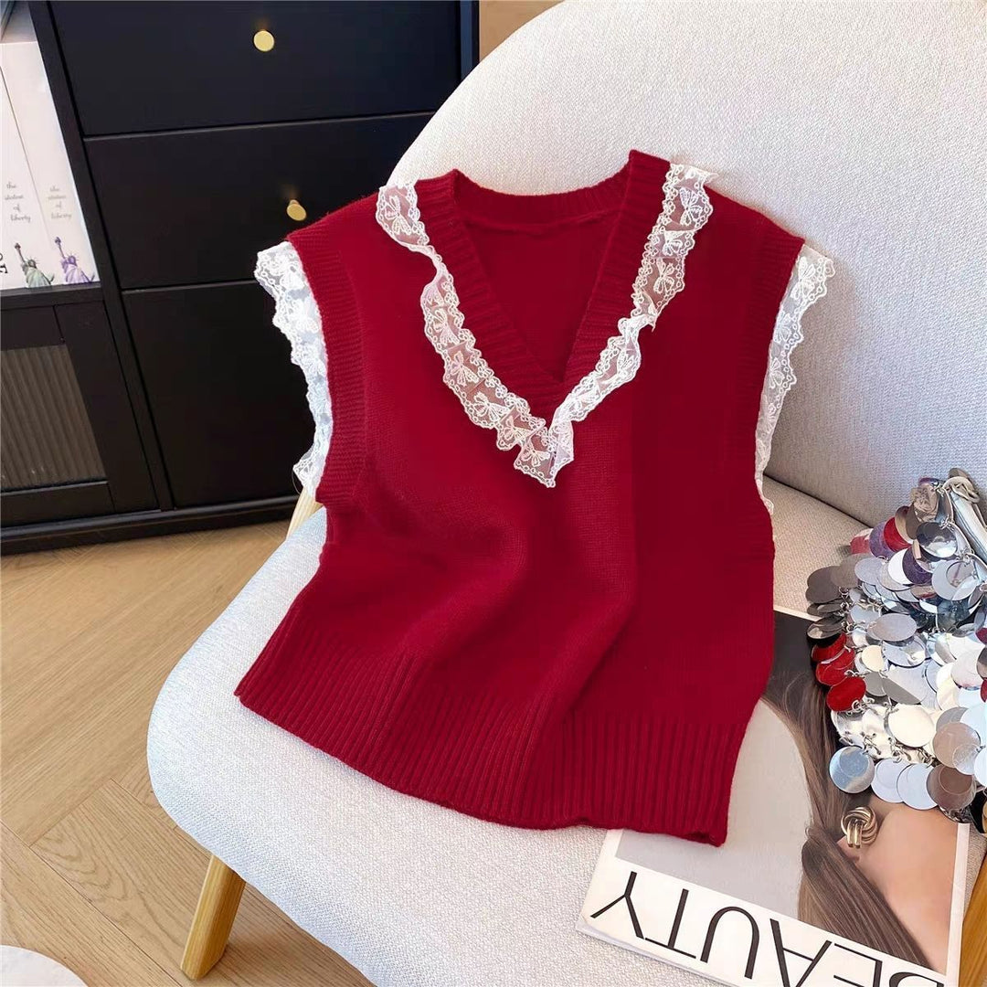 Women’s knit top with delicate lace sleeves and V-neck Lune London