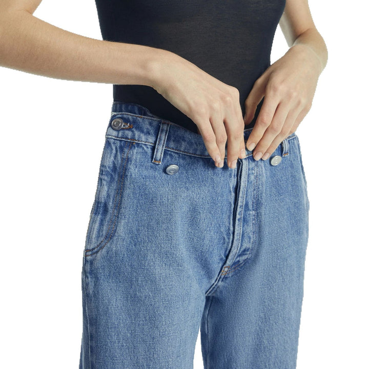High-waisted cargo jeans for women with a relaxed fit and unique pockets Lune London