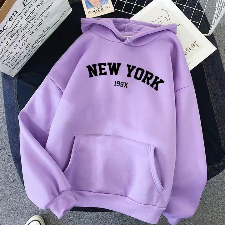 Women's hoodie with sporty New York print Chic & Stil