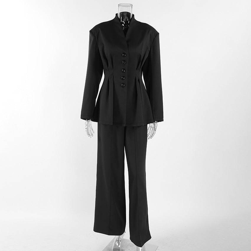 Fitted suit jacket for women with wide pants Lune London