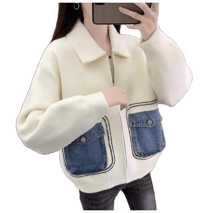 Veste extérieure à la mode pour femmes avec des poches en denim frappantes Chic & Stil