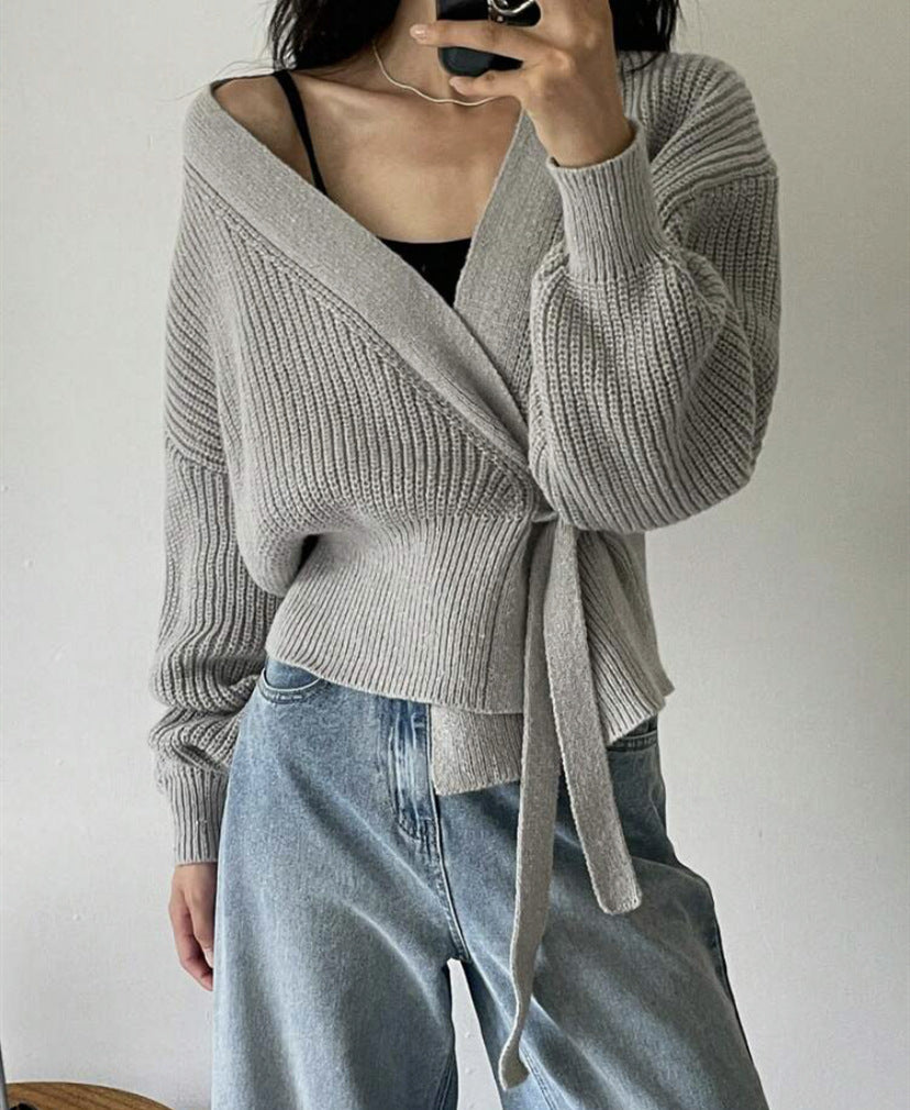 Women’s knit tie jacket with soft material and a casual fit Lune London