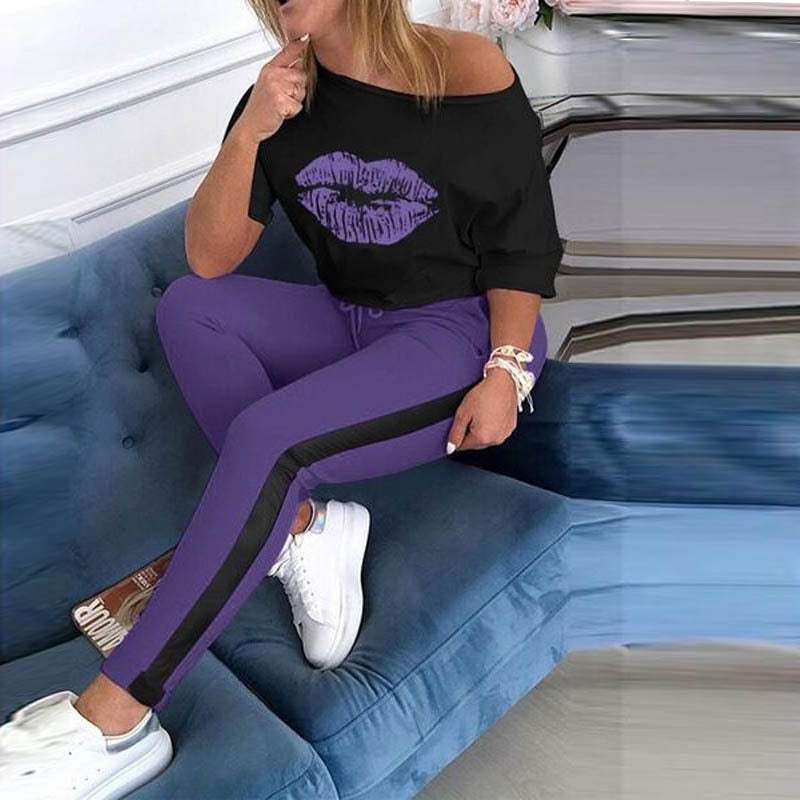 Sweatshirt à motif lèvres pour femmes et leggings sportifs Chic & Stil