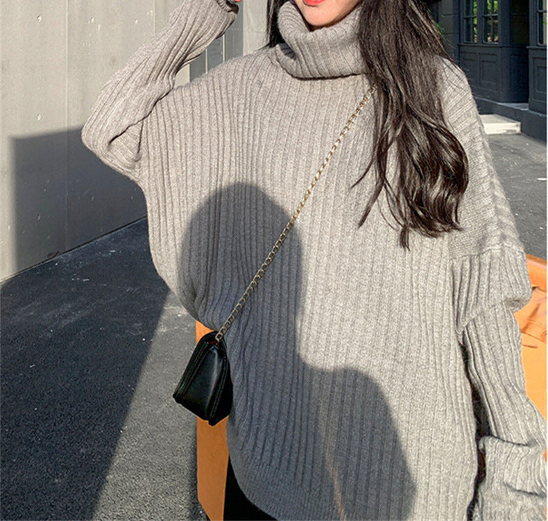 Pull tricoté pour femmes avec col haut et coupe décontractée Chic & Stil