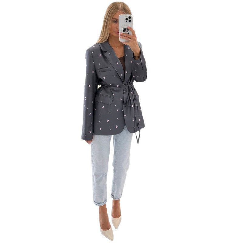 Ladies trendy blazer with adjustable belt Lune London