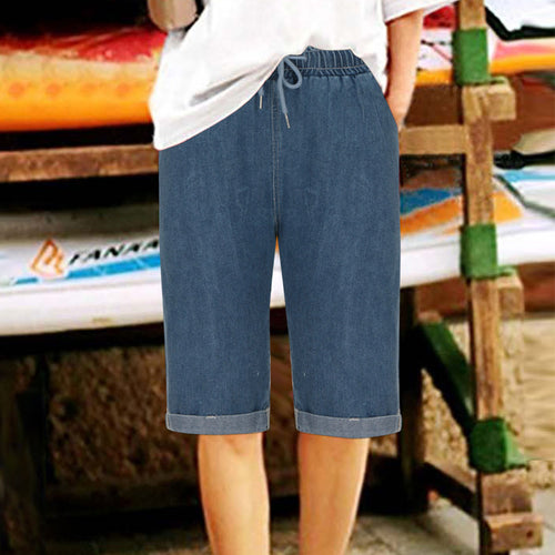 Ladies denim shorts with elastic waistband and casual cut Lune London