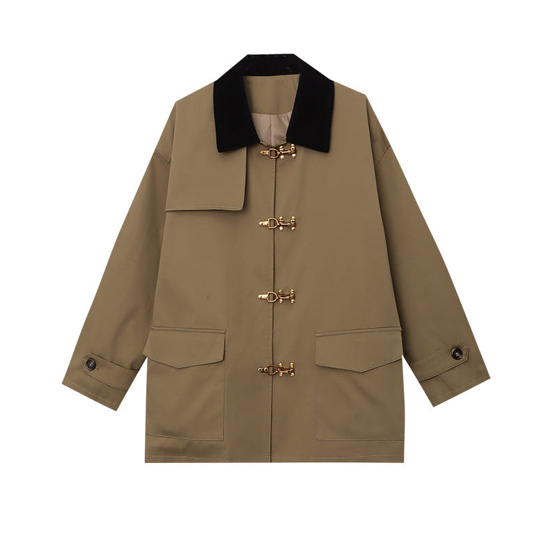 Ladies fashionable transitional jacket with decorative buttons and wide cut Chic & Stil