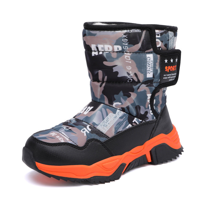 Sporty winter boots for women with non-slip sole and insulating lining Lune London