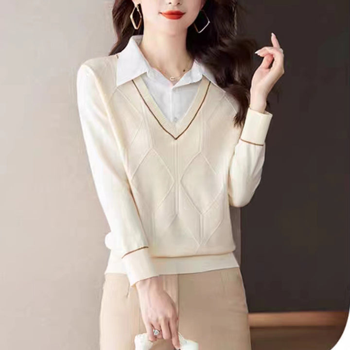 Women's knit sweater with V-neck and textured diamond pattern Lune London