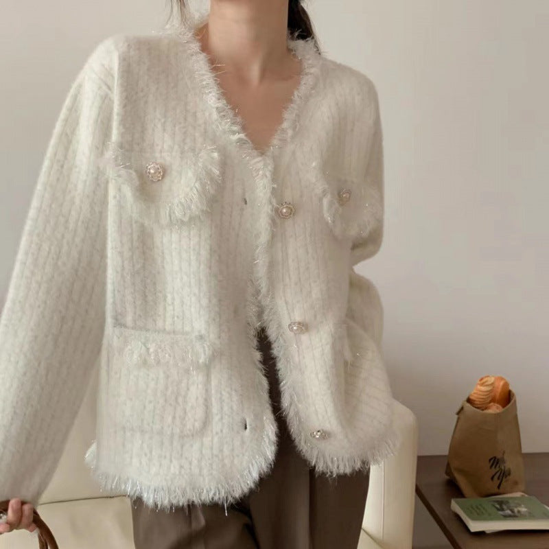Cardigan pour femmes avec perles décoratives et détails frangés Chic & Stil