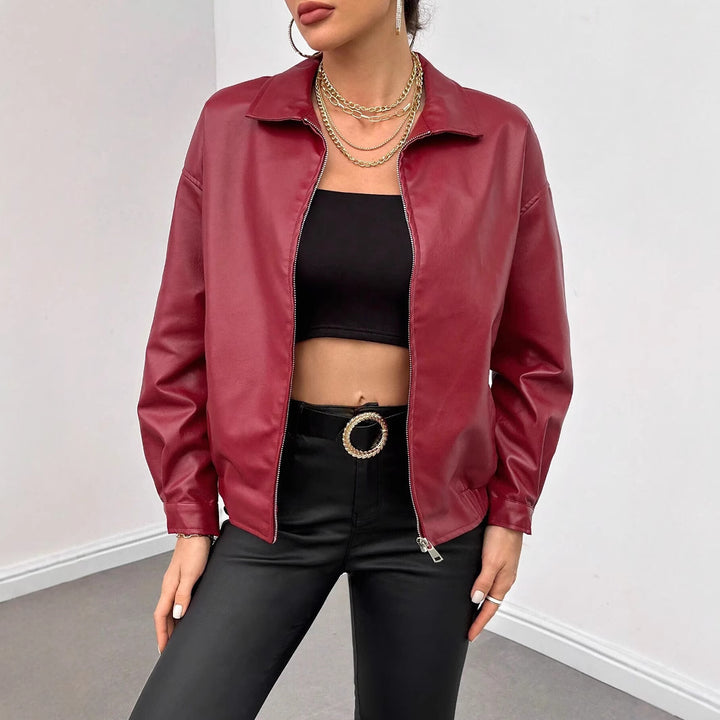 Casual faux leather jacket for women with a modern cut and a zipper Lune London