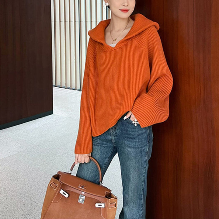 Casual pullover for women with hoodie and wide sleeves Lune London