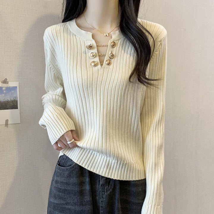 Pull en maille côtelée pour femmes avec boutons décoratifs Chic & Stil