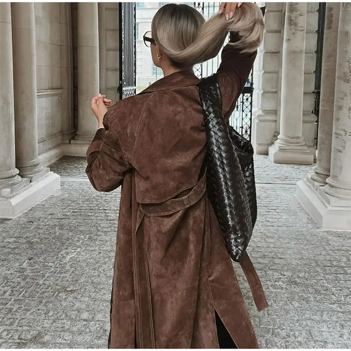 Manteau trench en daim élégant et intemporel pour femmes Chic & Stil