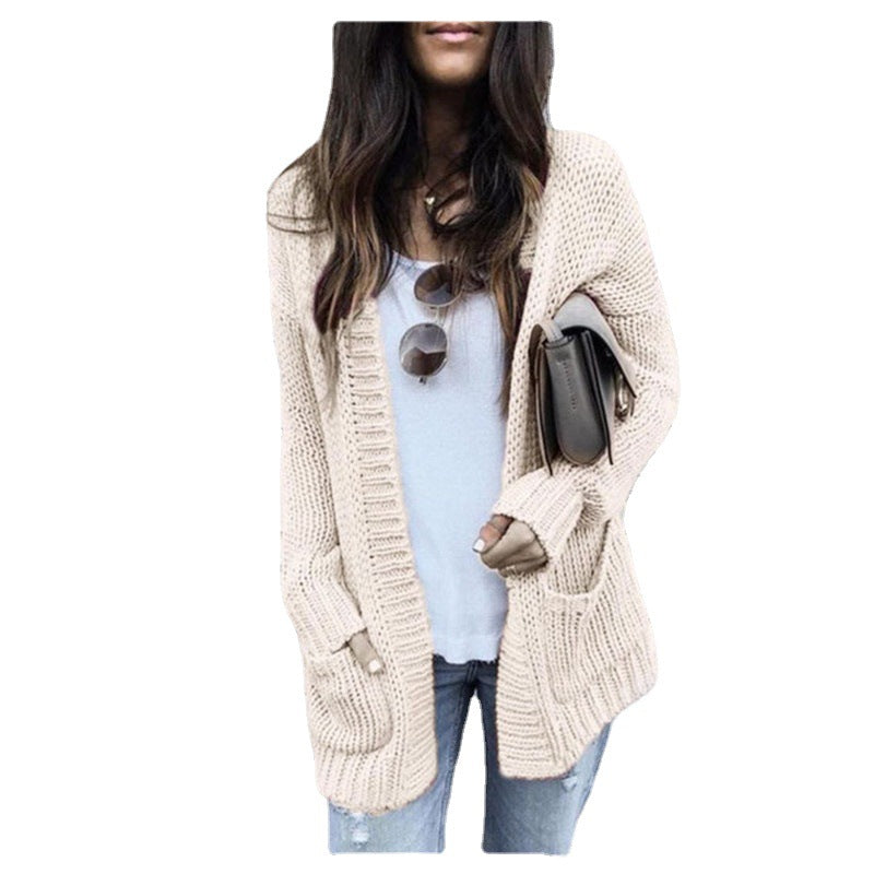 Ladies cardigan in chunky knit with patch pockets and relaxed fit Lune London