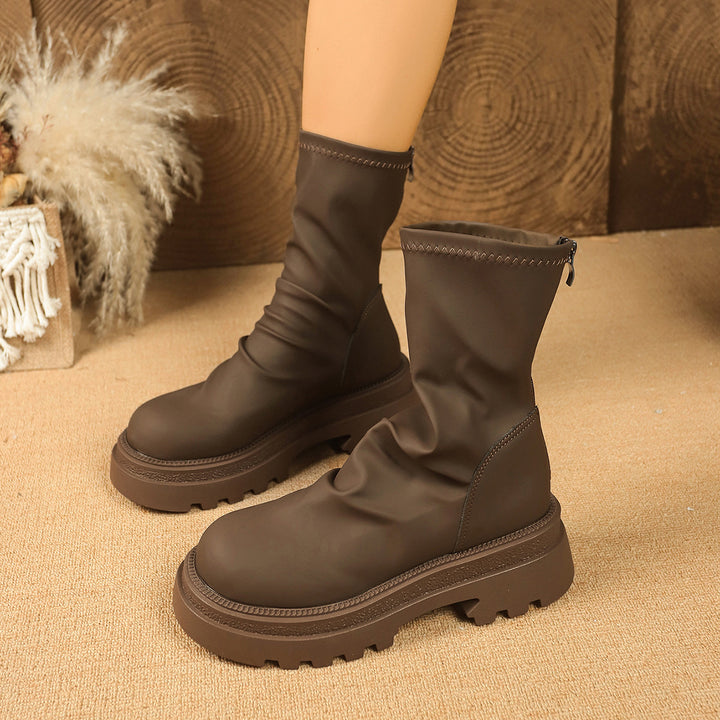 Fashion boots for ladies with lined design and robust profile Lune London