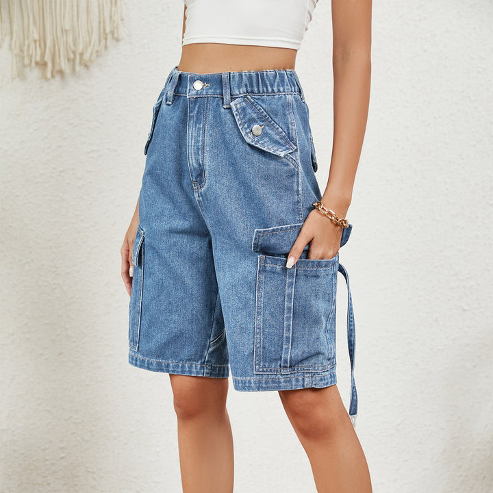 Cargo shorts for women with high pockets and adjustable waist Chic and elegant