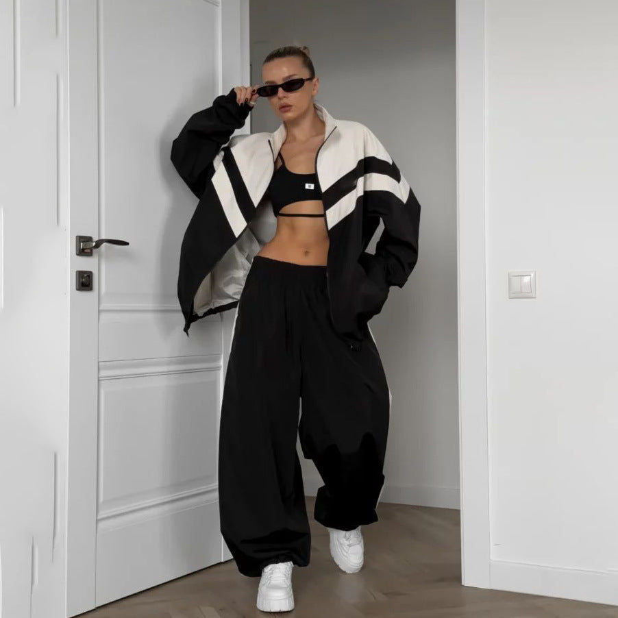 Women's sports set with zipper and wide pants Lune London