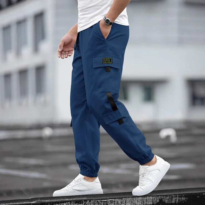Men's cargo pants with functional pockets and elastic waistband Lune London