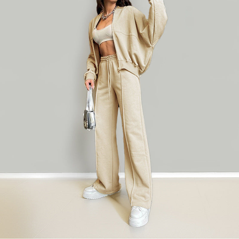 Ensemble sportif pour femmes avec fermeture éclair et jambes larges Chic & Stil